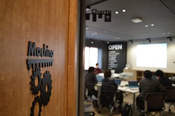 社内にBarもあります。名前は某RPG…