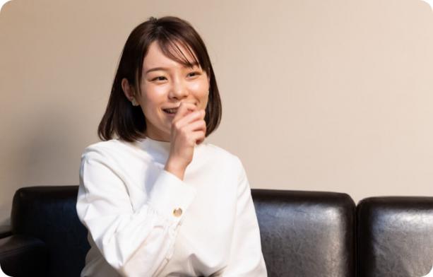 現在新卒入社7年目。社内最速、入社5年目で部長に就任した鈴木さん