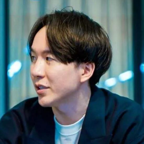 吉川悠真　経営企画室長　人材紹介、開発支援、コーチングスクールなど数多くの事業を立ち上げ