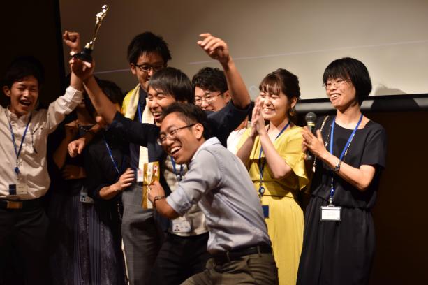 年に一度の社員感謝祭ではプロジェクトや個人の表彰も