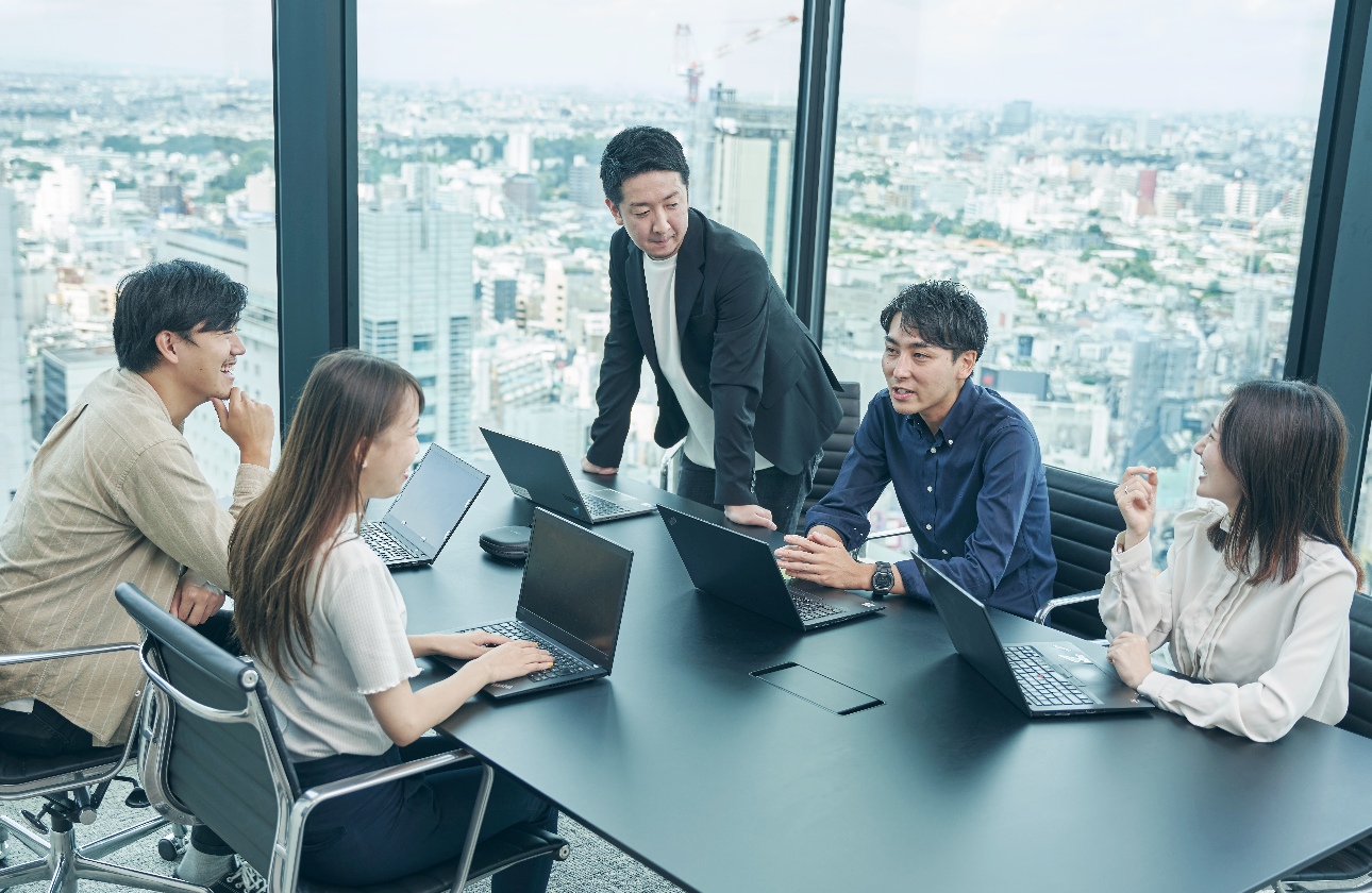 レバレジーズのオフィス風景