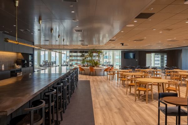 ジョーンズラングラサールのオフィス風景