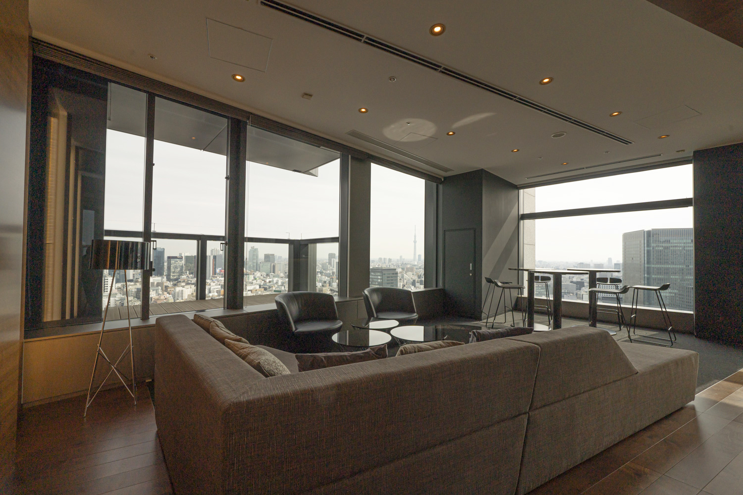 KPMGFASのオフィス風景