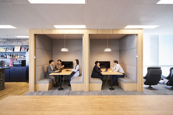 リヴァンプのオフィス風景