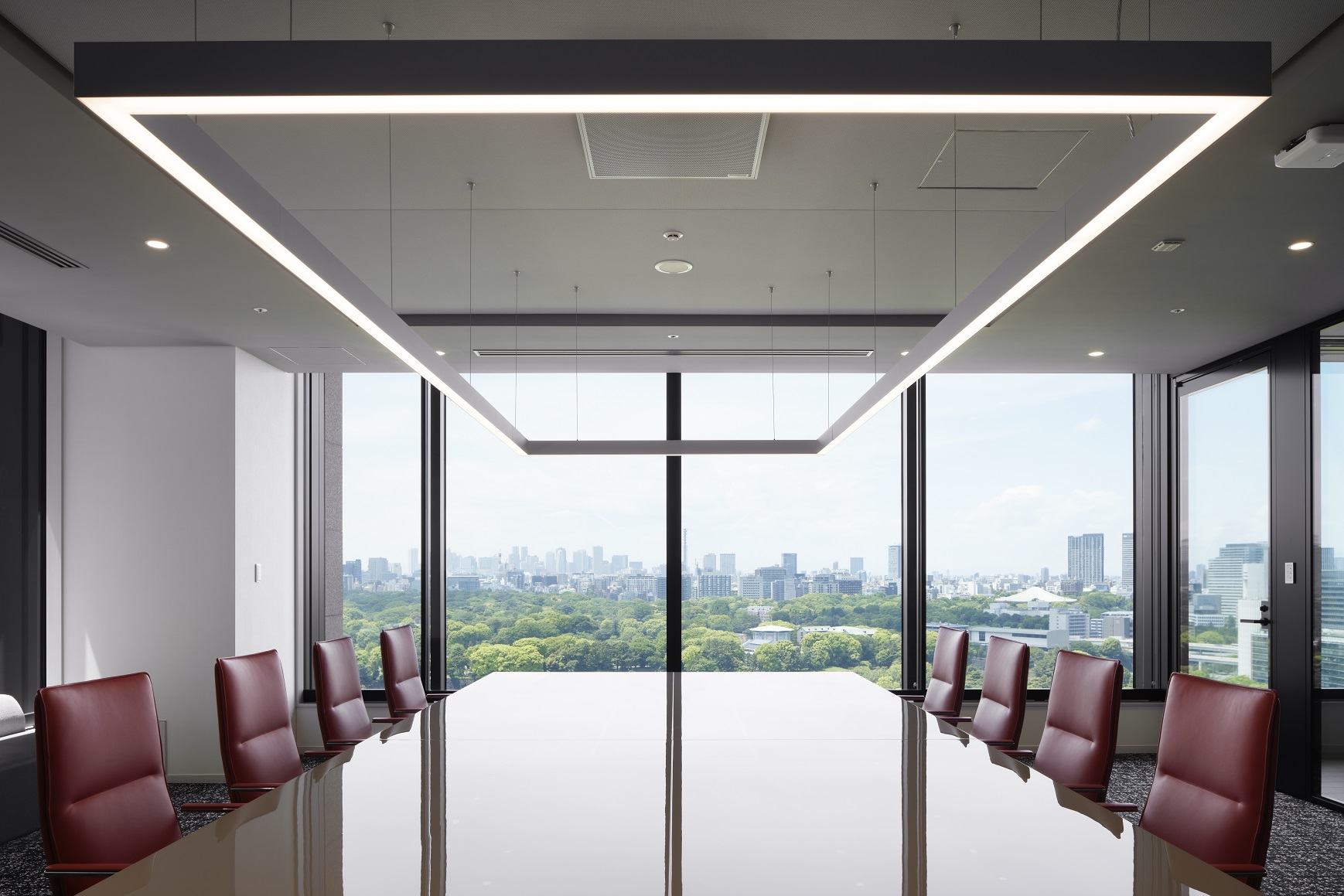 PwCアドバイザリーのオフィス風景