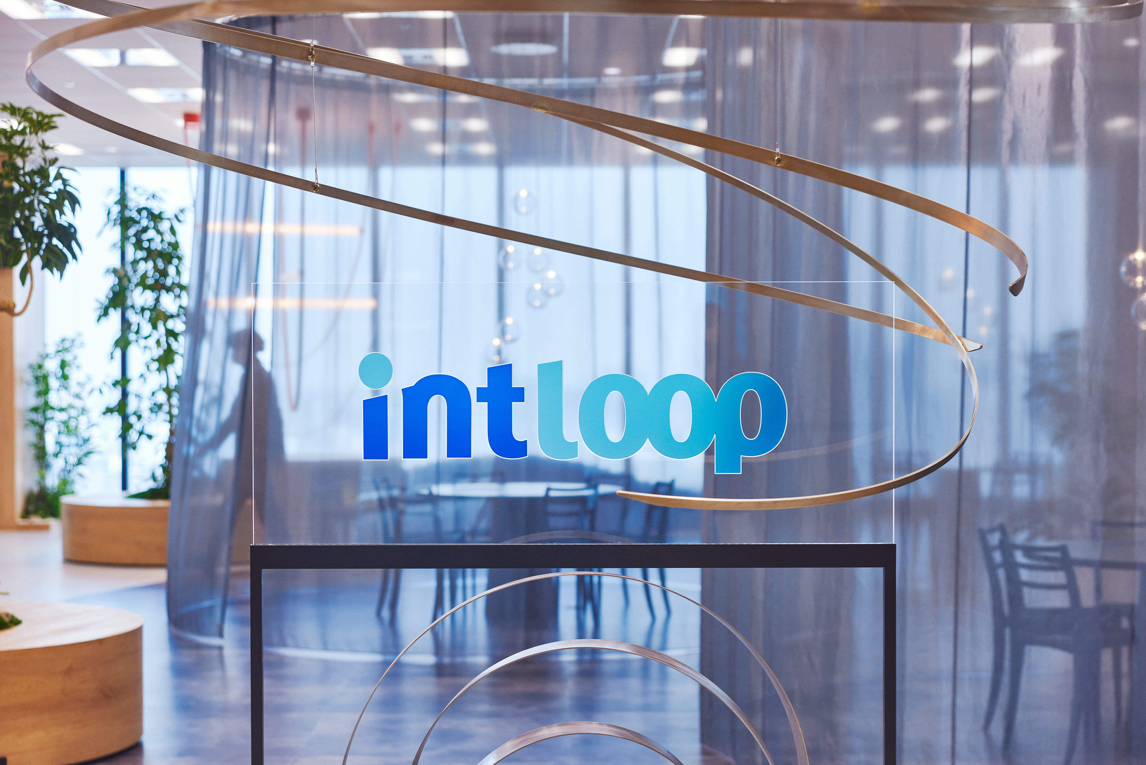 INTLOOPのオフィス風景