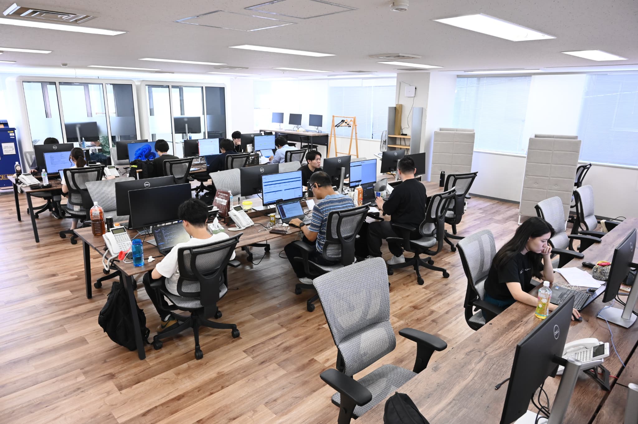 ラクーンホールディングス（エンジニア）のオフィス風景